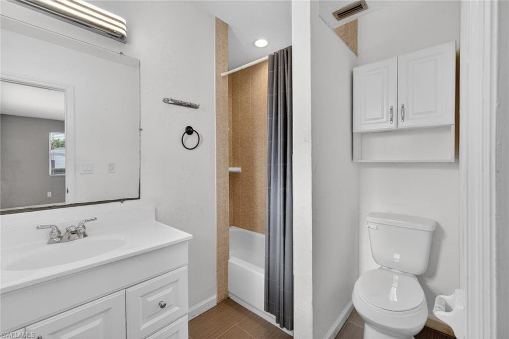 1420 Maravilla AVE-30