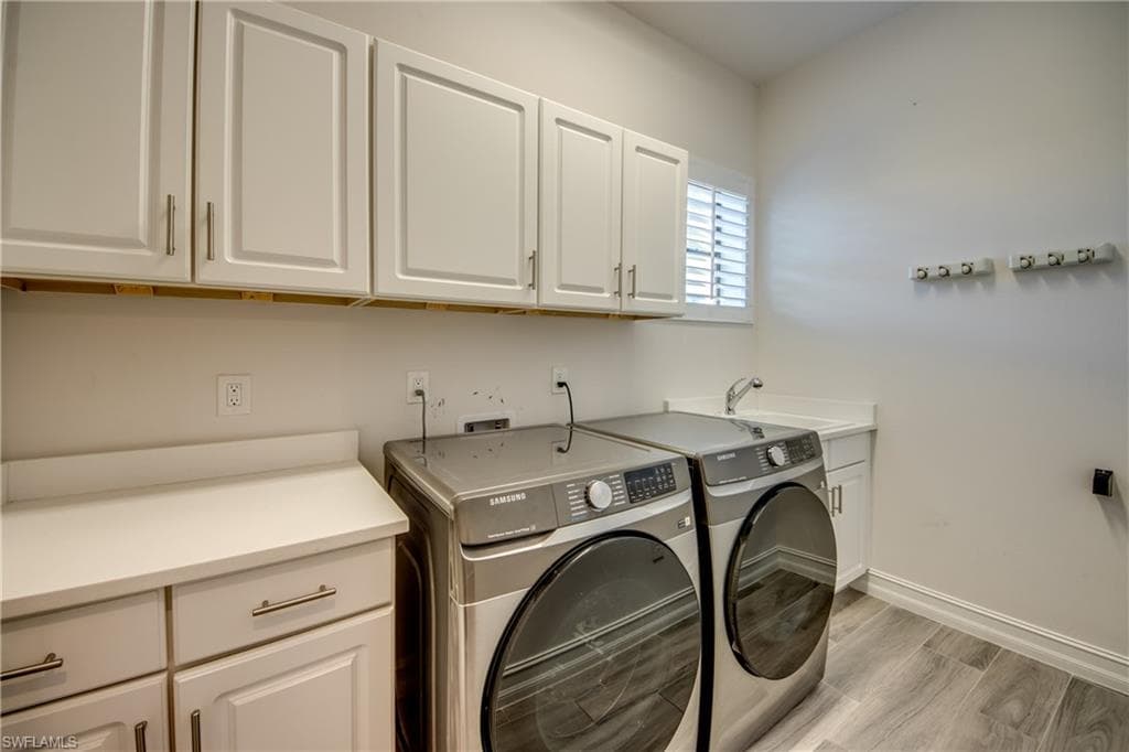 15111 Cortona WAY, FORT MYERS FL 33908-14