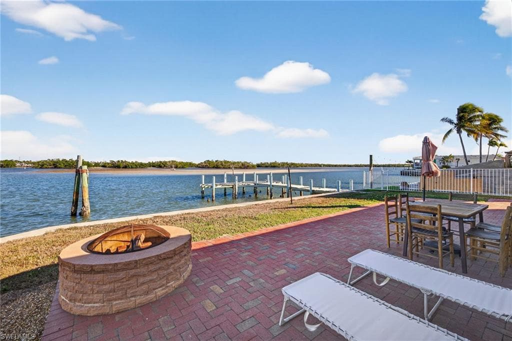 867 Oak ST, FORT MYERS BEACH FL 33931-37