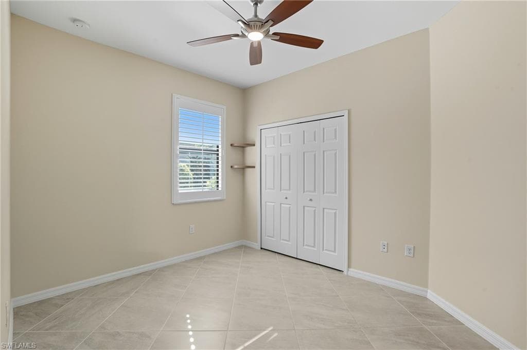 8290 Venetian Pointe DR, FORT MYERS FL 33908-15