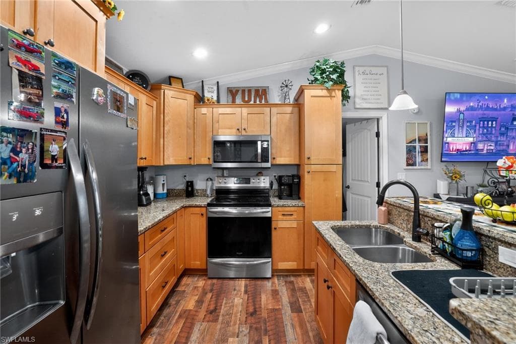 601 Renault AVE, SEBRING FL 33872-26