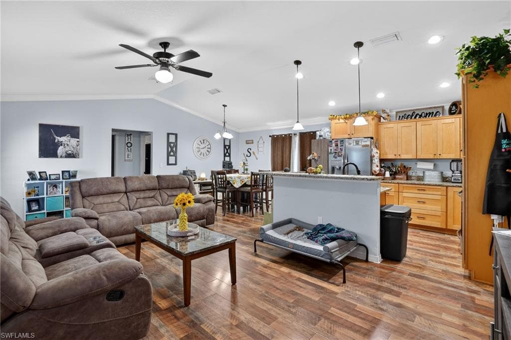 601 Renault AVE, SEBRING FL 33872-21