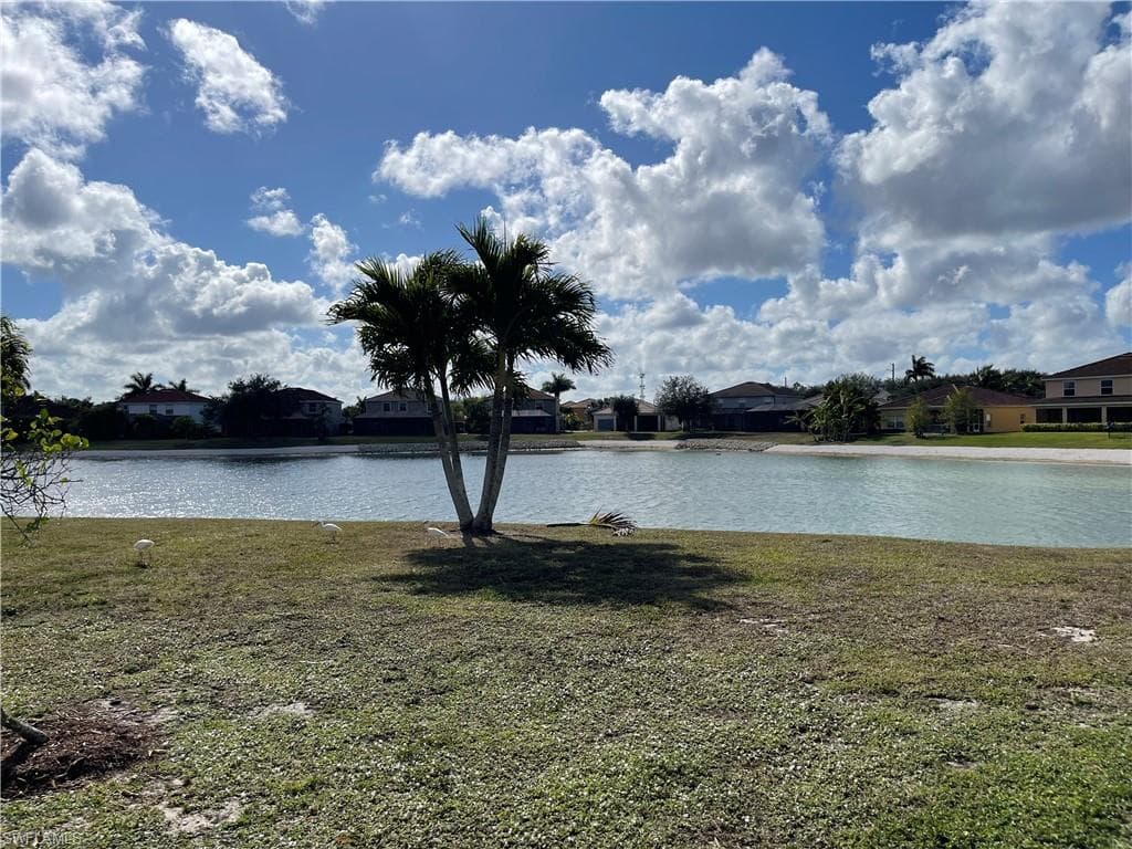 2895 Orange Grove TRL, NAPLES FL 34120-2