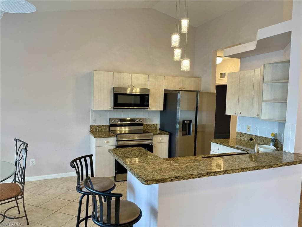 2895 Orange Grove TRL, NAPLES FL 34120-30