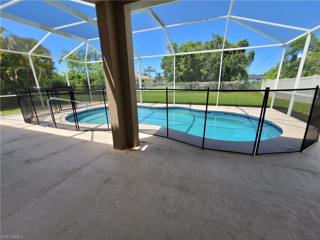 2149 Cape Heather CIR, CAPE CORAL FL 33991-1