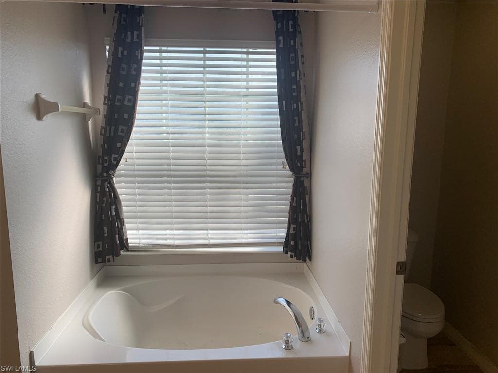 2149 Cape Heather CIR, CAPE CORAL FL 33991-24