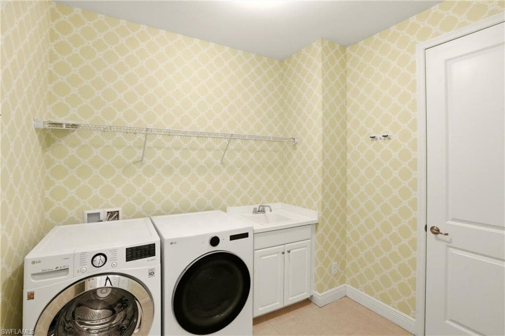 8554 Big Mangrove DR, FORT MYERS FL 33908-33