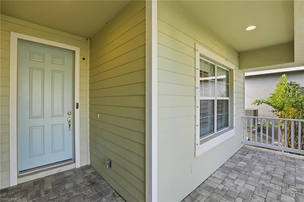 8554 Big Mangrove DR, FORT MYERS FL 33908-3