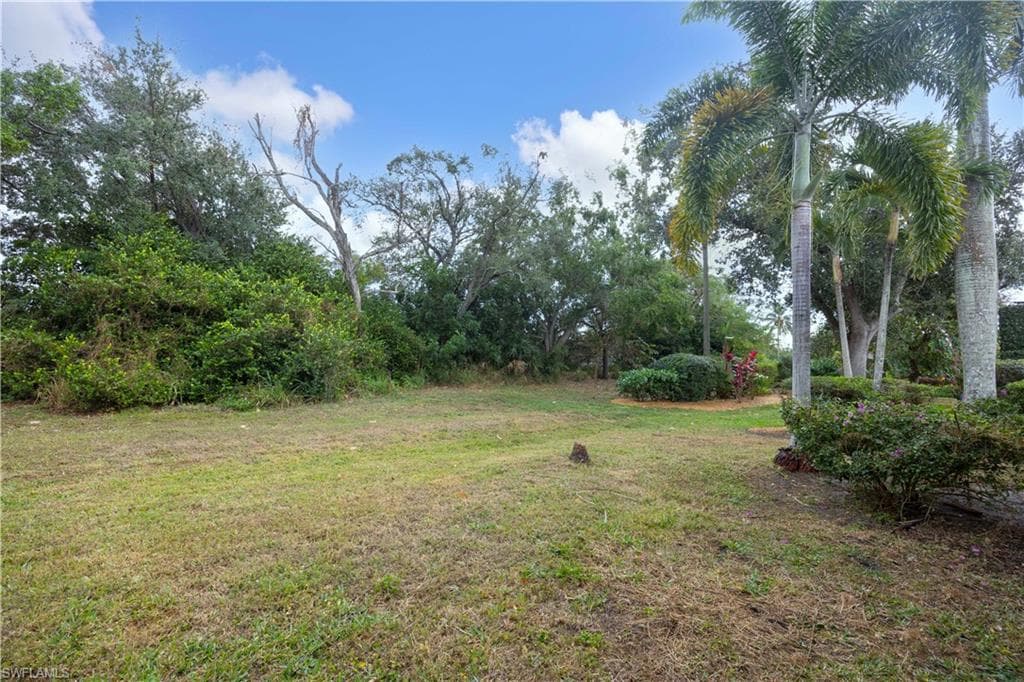 1580 Argyle DR-35