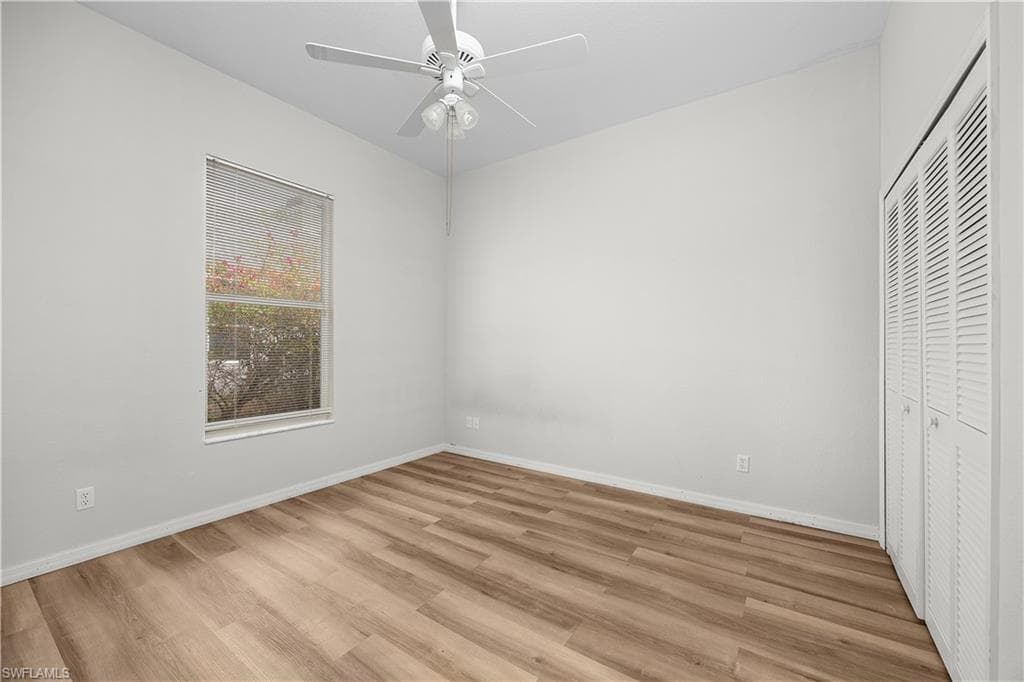 1580 Argyle DR-30