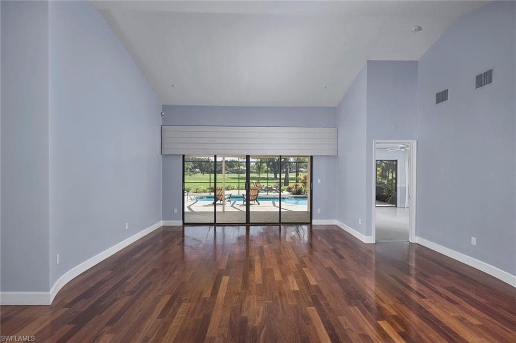 208 Silverado DR-2