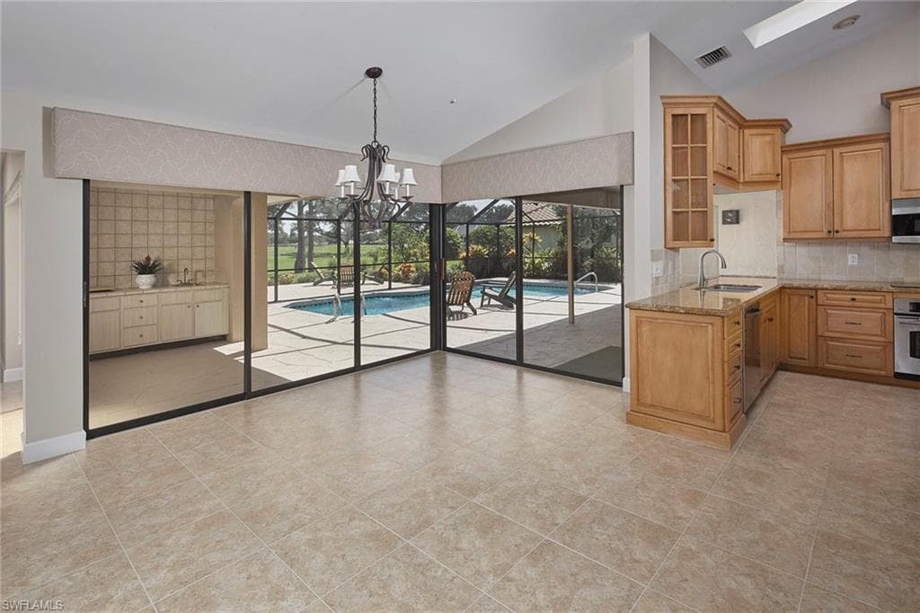 208 Silverado DR-10