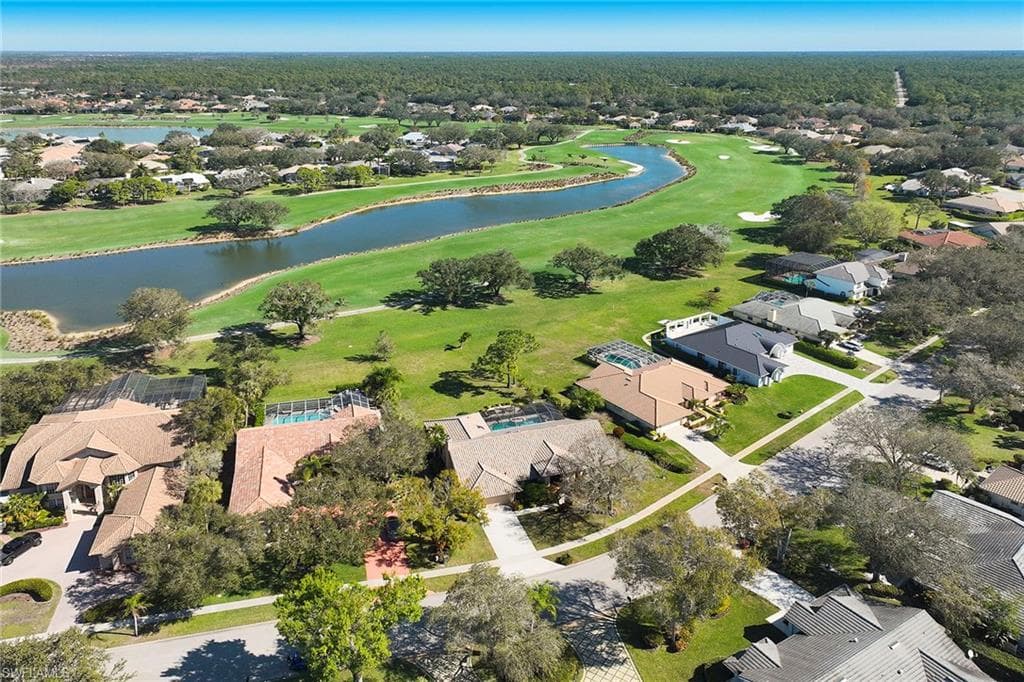 208 Silverado DR-31