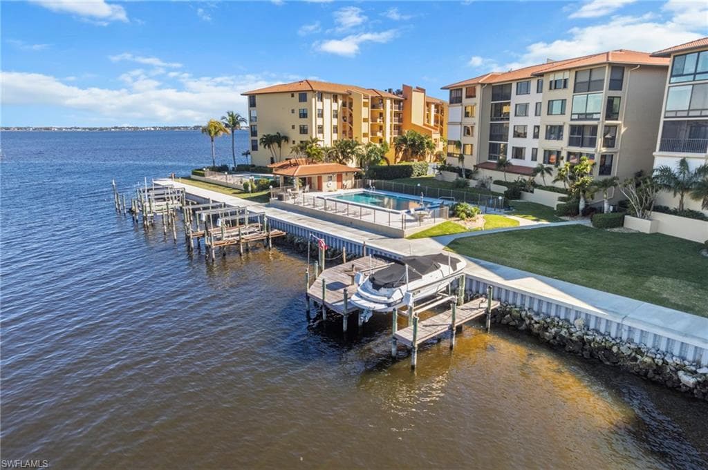 4013 SE 20th PL # 401, CAPE CORAL FL 33904-1