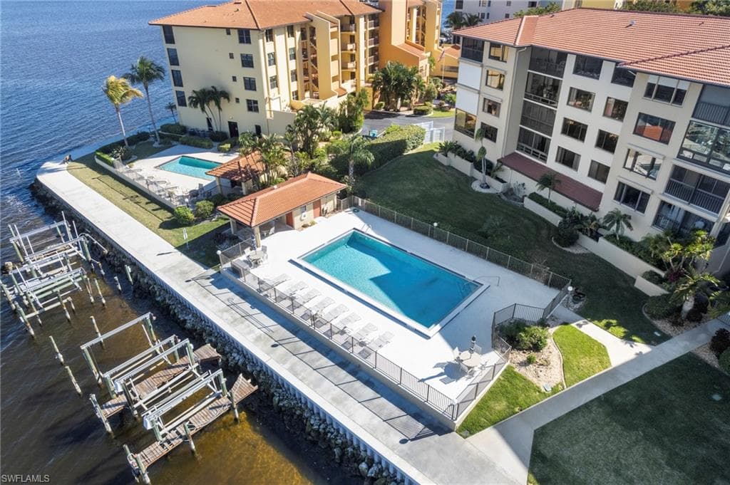 4013 SE 20th PL # 401, CAPE CORAL FL 33904-25