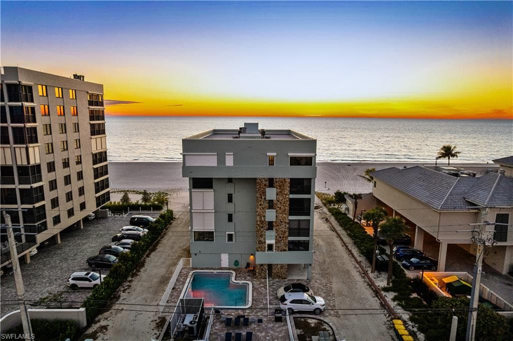 26130 Hickory BLVD # 5A, BONITA SPRINGS FL 34134-5