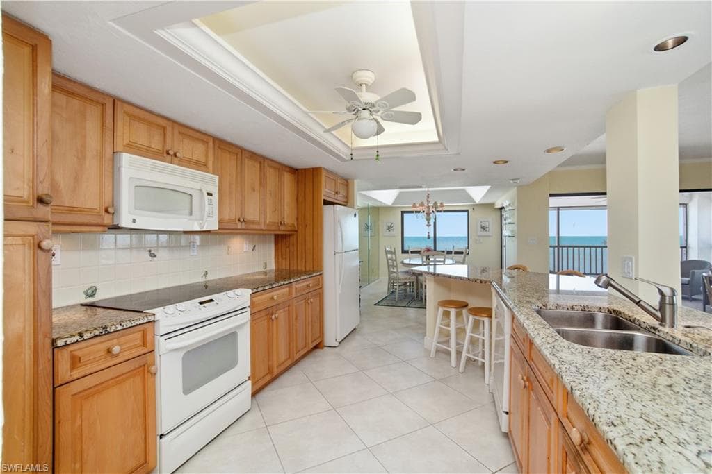 26130 Hickory BLVD # 5A, BONITA SPRINGS FL 34134-11