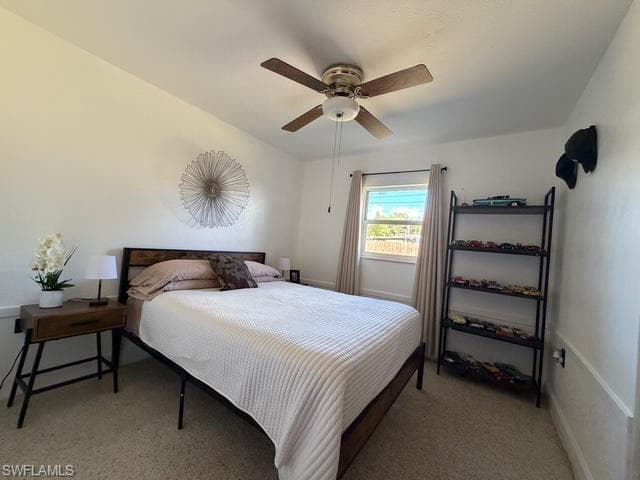 40 Victoria DR, NORTH FORT MYERS FL 33917-26