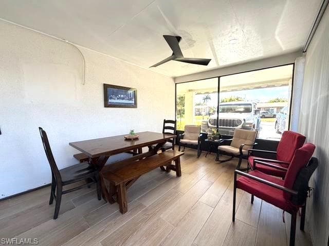 40 Victoria DR, NORTH FORT MYERS FL 33917-33