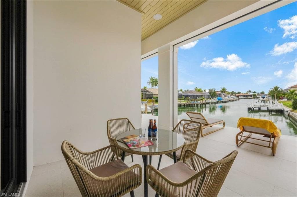 661 Amber DR, MARCO ISLAND FL 34145-13