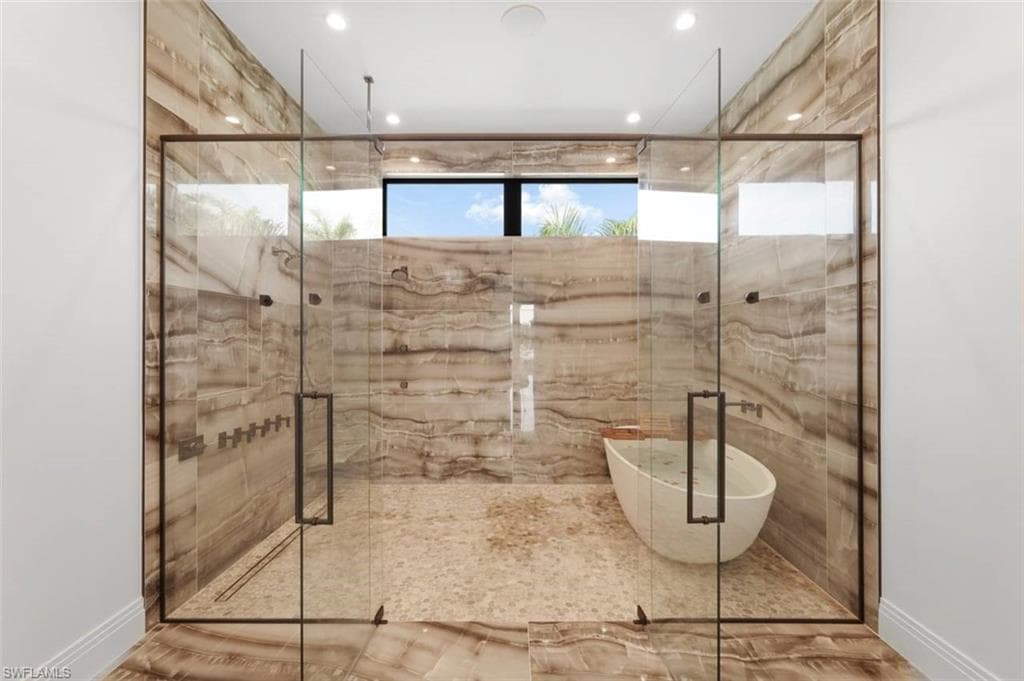 661 Amber DR, MARCO ISLAND FL 34145-17