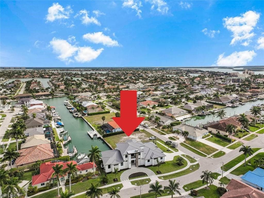 661 Amber DR, MARCO ISLAND FL 34145-43