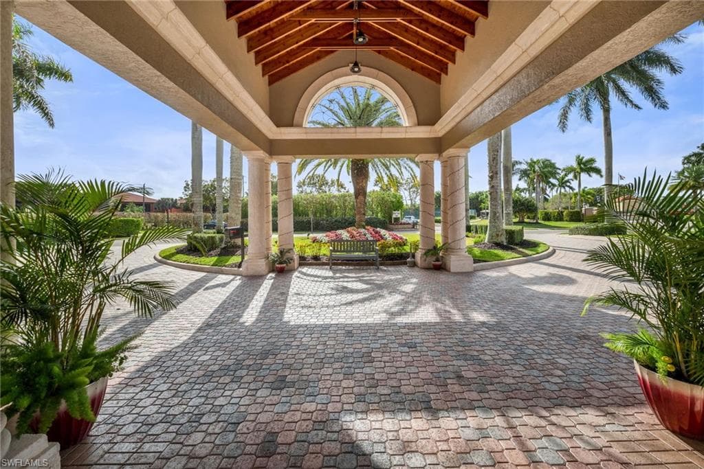 6645 Huntington Lakes CIR # 203, NAPLES FL 34119-16
