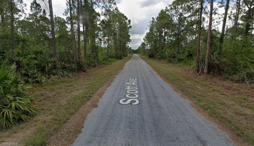 2010 Scott AVE, ALVA FL 33920-5