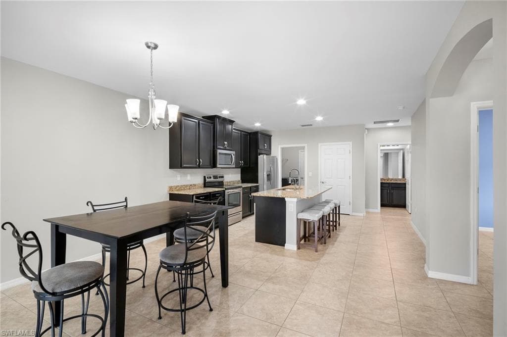 4290 dutchess park RD, FORT MYERS FL 33916-15