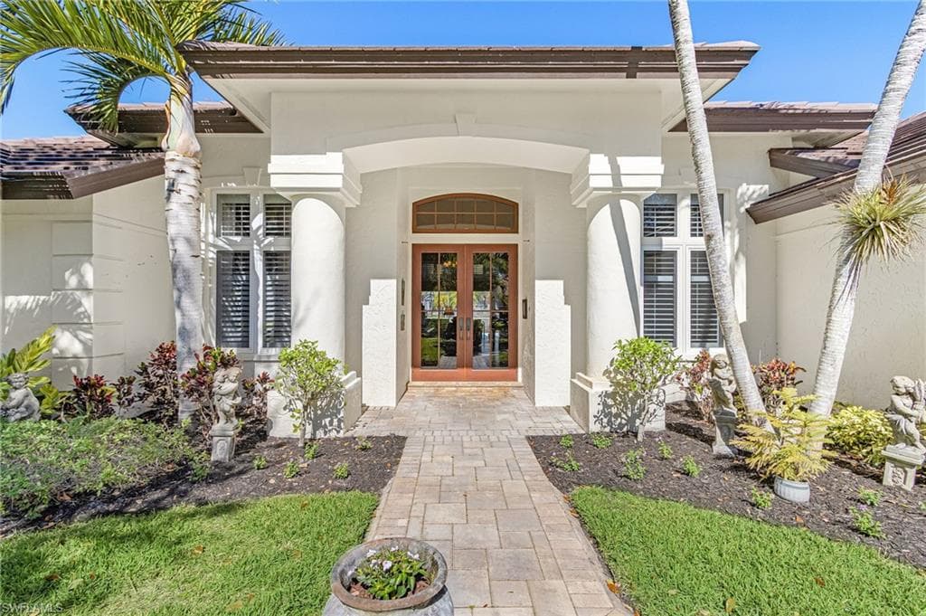 2025 Mission DR, NAPLES FL 34109-1