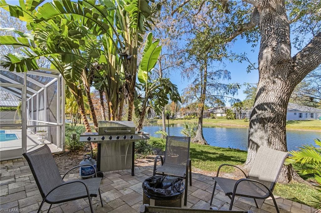 2025 Mission DR, NAPLES FL 34109-29