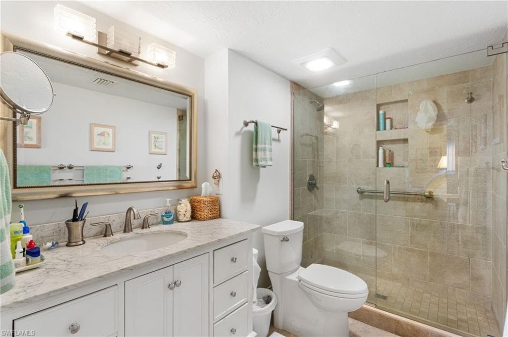 25720 Hickory BLVD 216 B-18