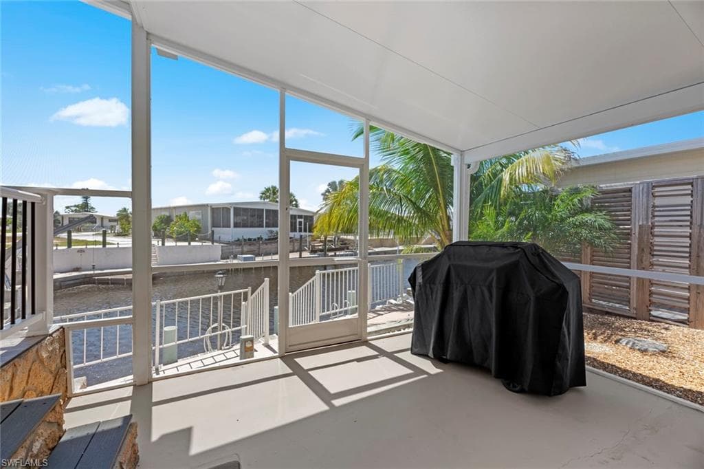 4677 Kahlua LN, BONITA SPRINGS FL 34134-9