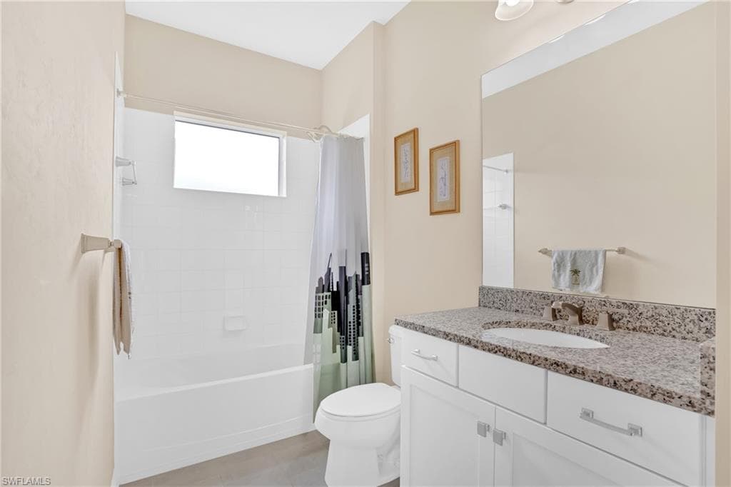 7530 Cypress Walk DR, FORT MYERS FL 33966-26