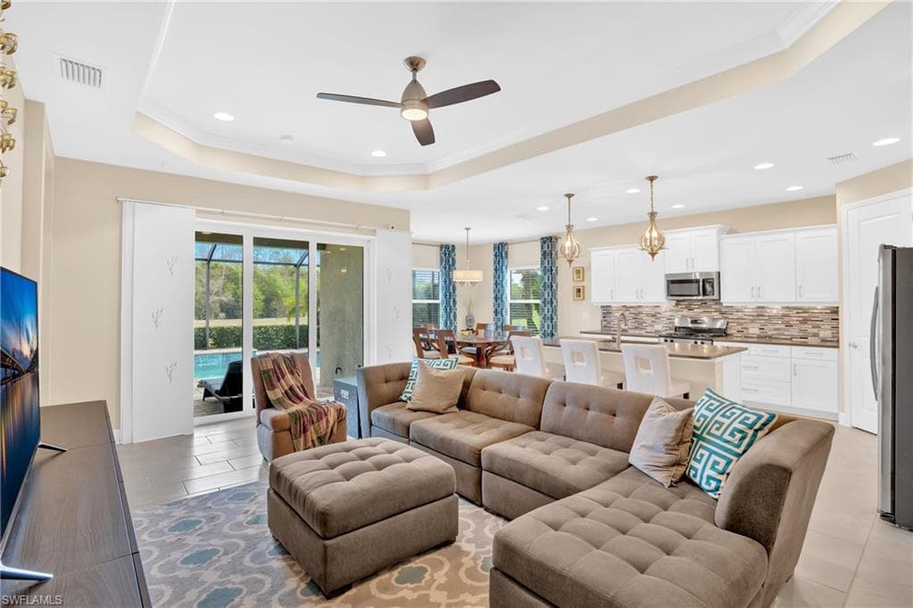 7530 Cypress Walk DR, FORT MYERS FL 33966-12