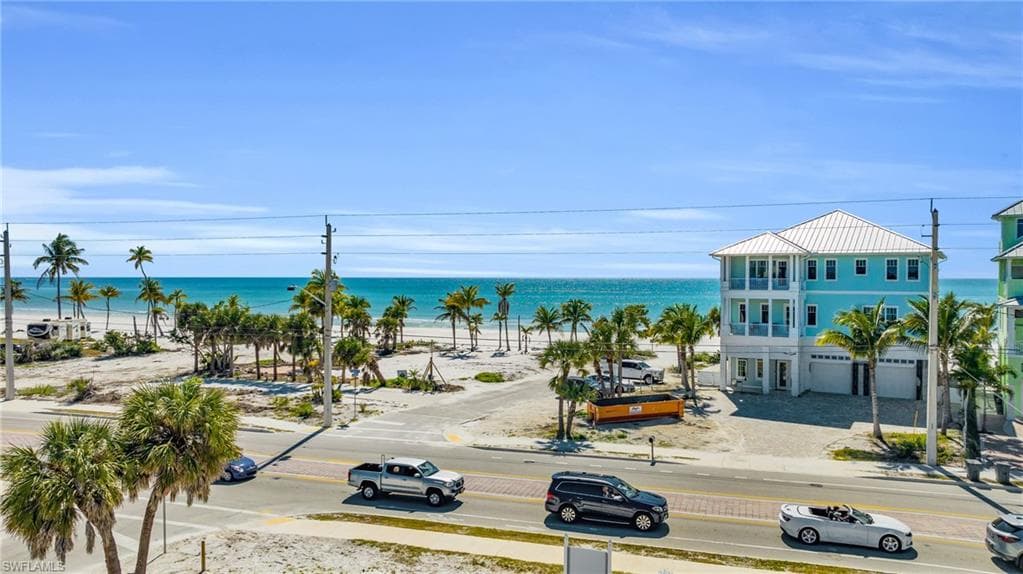 111 Coconut DR, FORT MYERS BEACH FL 33931-15