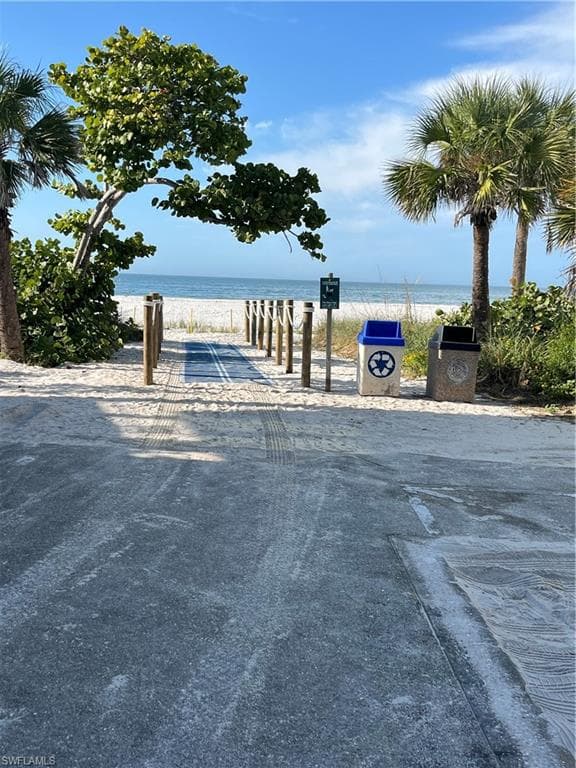 111 Coconut DR, FORT MYERS BEACH FL 33931-4