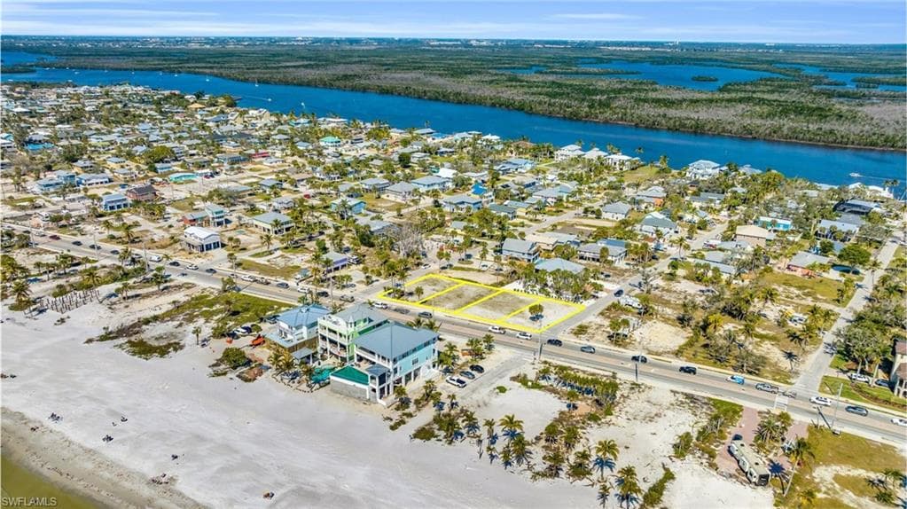 111 Coconut DR, FORT MYERS BEACH FL 33931-13