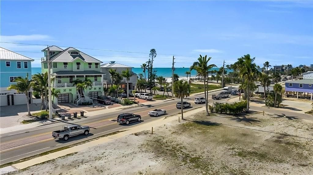 111 Coconut DR, FORT MYERS BEACH FL 33931-18