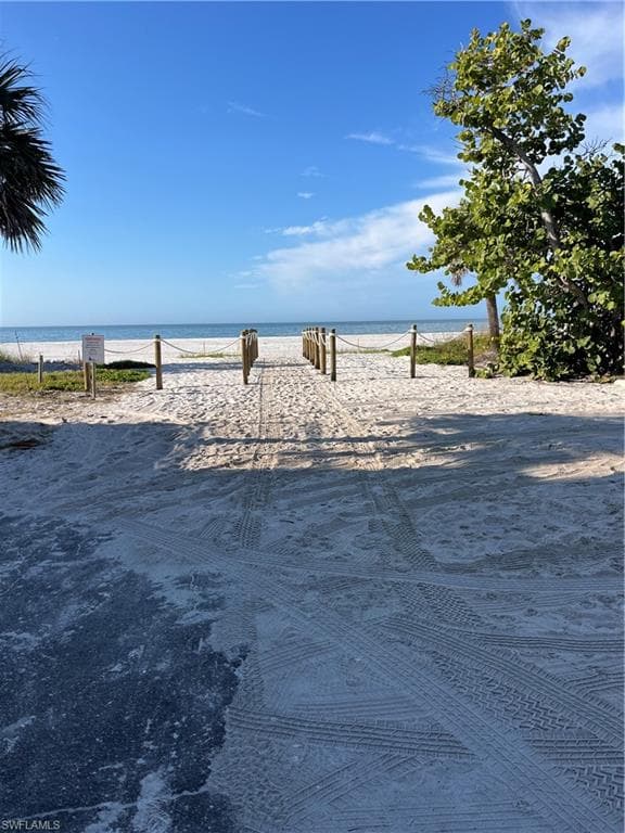 111 Coconut DR, FORT MYERS BEACH FL 33931-3