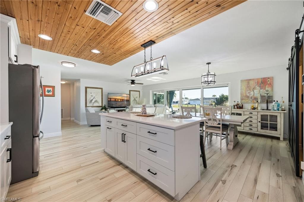 3113 SE 17 PL, CAPE CORAL FL 33904-10