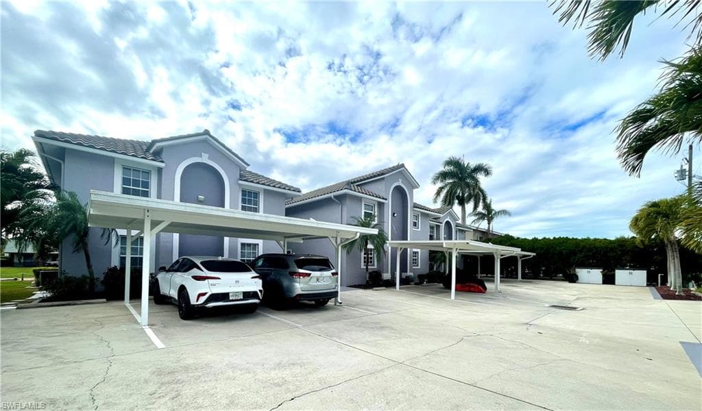 1004 SW 48th TER 203-1