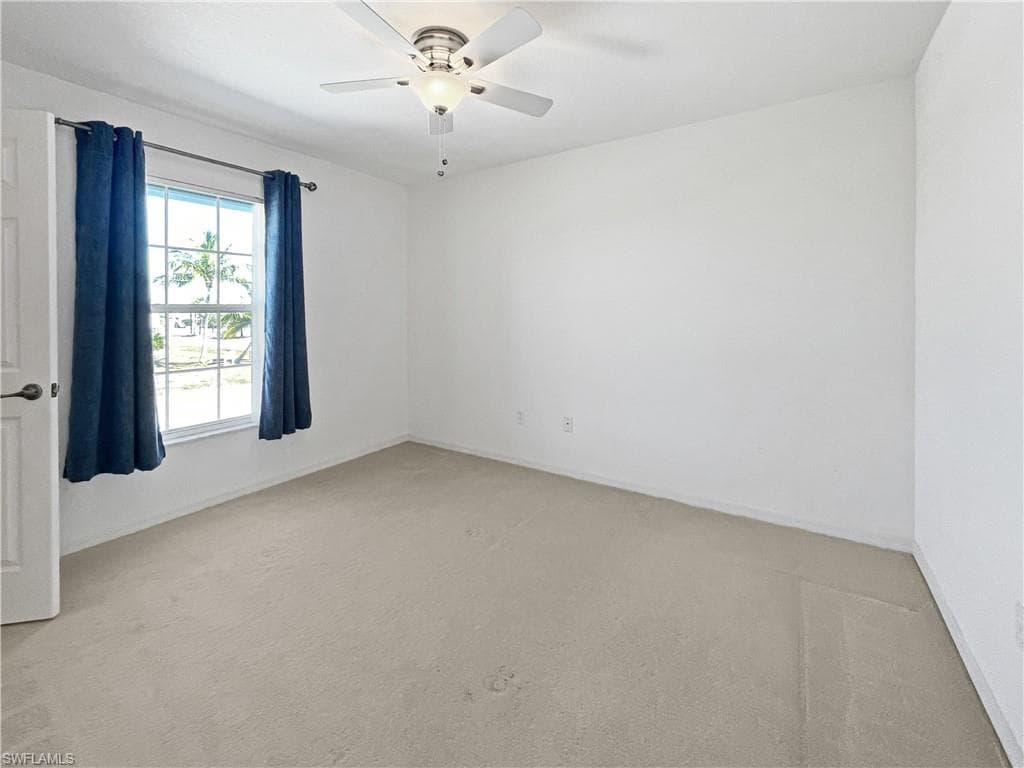 1004 SW 48th TER 203-7