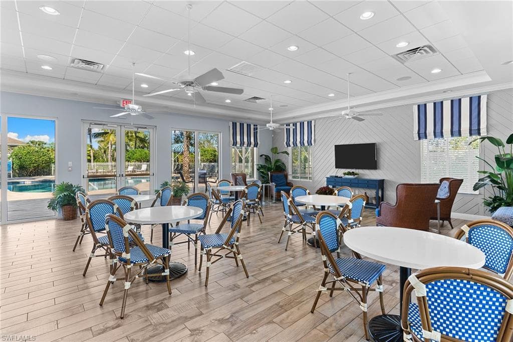 2343 Sheen LN # 401, NAPLES FL 34120-27