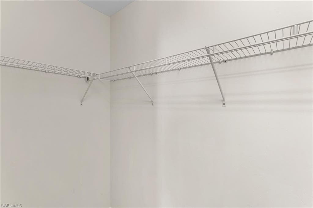 2343 Sheen LN # 401, NAPLES FL 34120-19