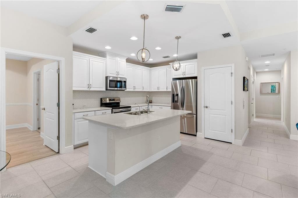 2343 Sheen LN # 401, NAPLES FL 34120-9