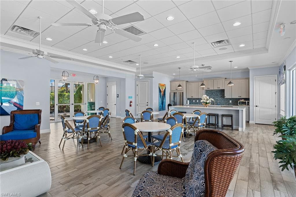 2343 Sheen LN # 401, NAPLES FL 34120-30