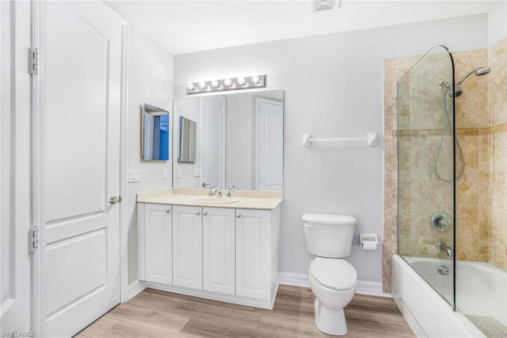 6031 Jonathans Bay CIR # 302, FORT MYERS FL 33908-17