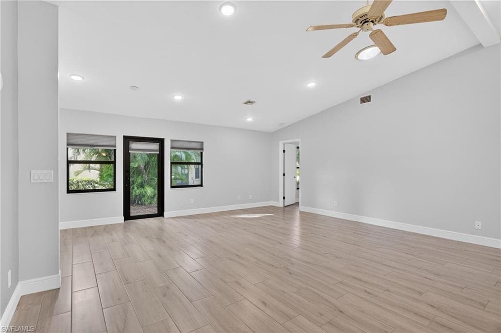 5365 Governors DR, FORT MYERS FL 33907-12