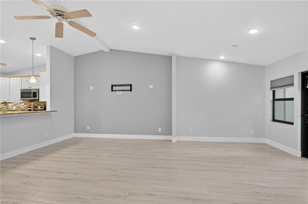 5365 Governors DR, FORT MYERS FL 33907-11